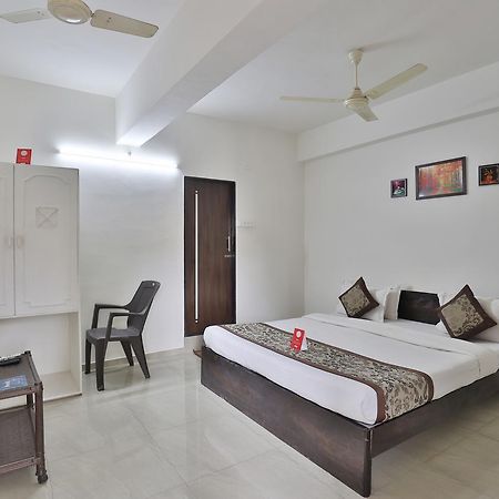 Nova Hotel Star Palace Rajkot Extérieur photo