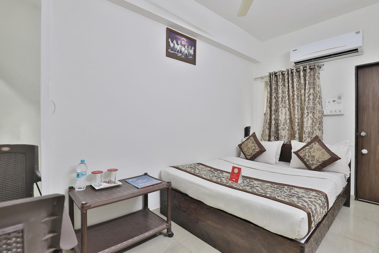 Nova Hotel Star Palace Rajkot Extérieur photo