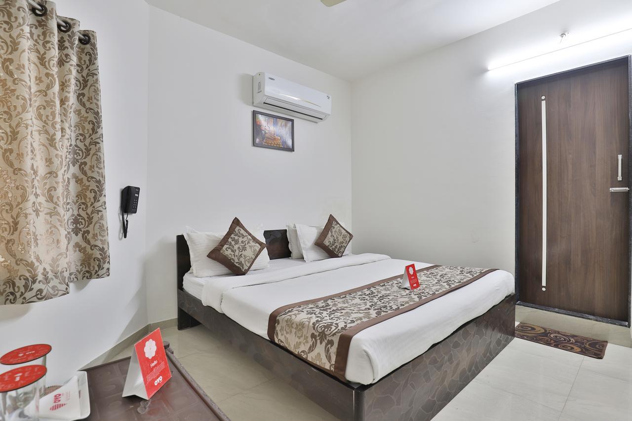Nova Hotel Star Palace Rajkot Extérieur photo