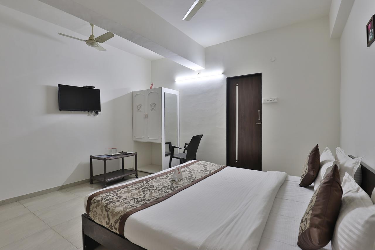 Nova Hotel Star Palace Rajkot Extérieur photo