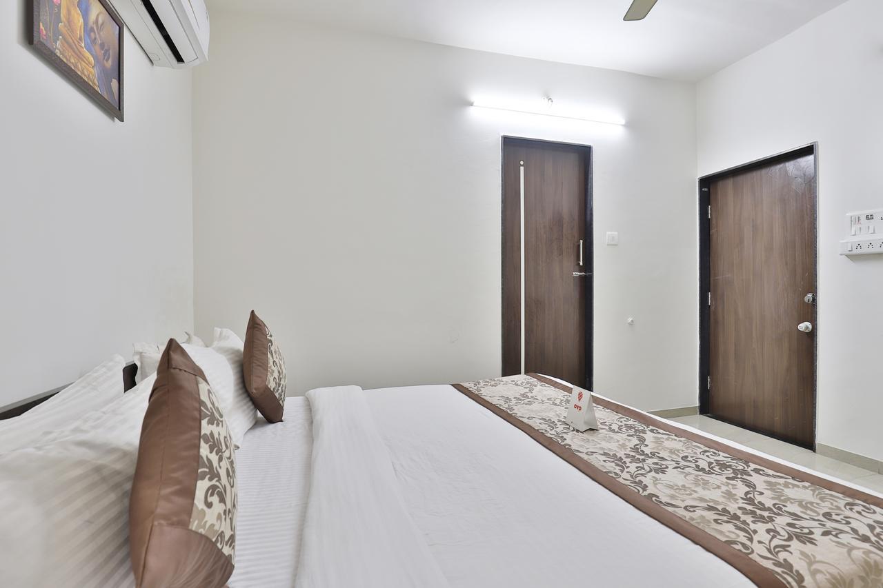 Nova Hotel Star Palace Rajkot Extérieur photo