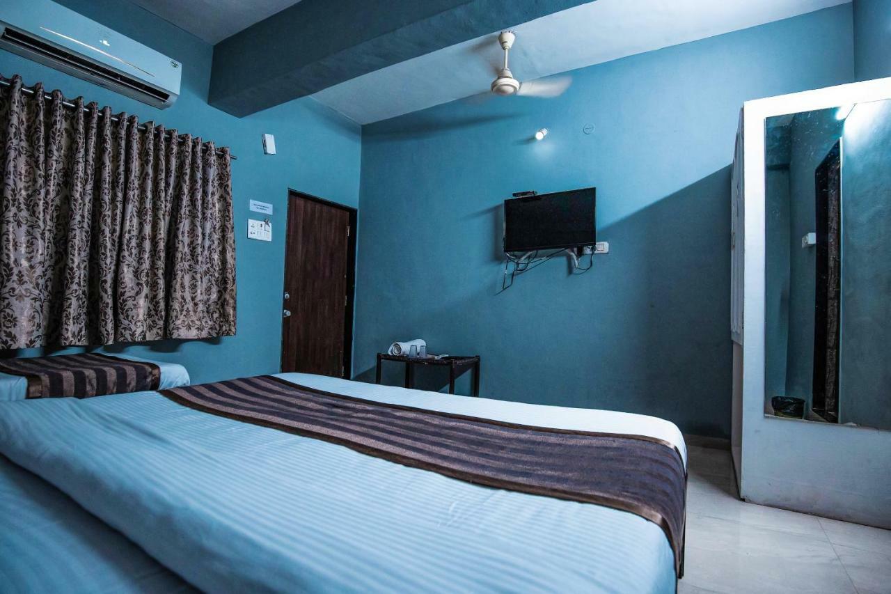 Nova Hotel Star Palace Rajkot Extérieur photo