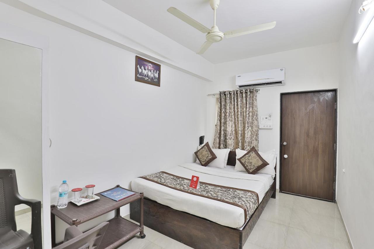 Nova Hotel Star Palace Rajkot Extérieur photo